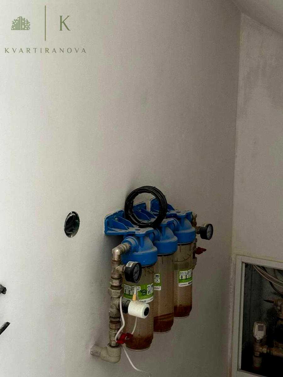 1876138803815556.jpg