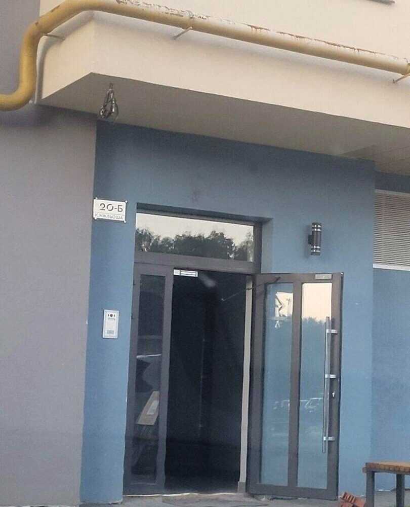 1876142122265631