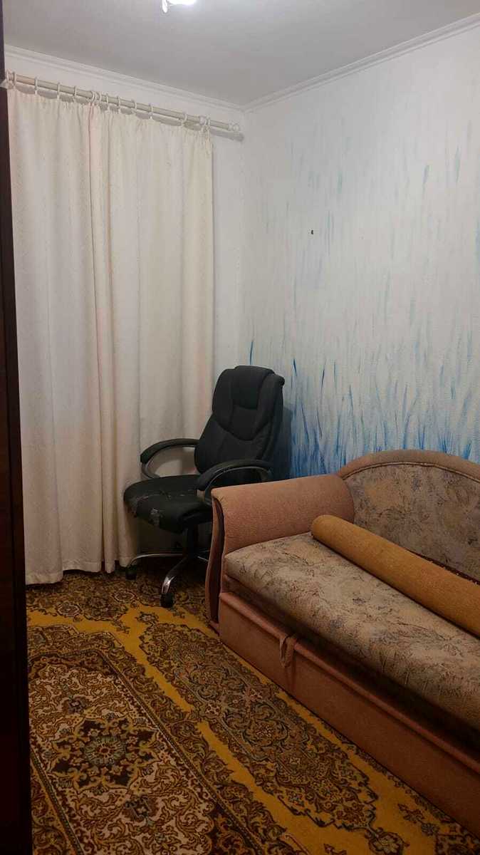 1876143844124902