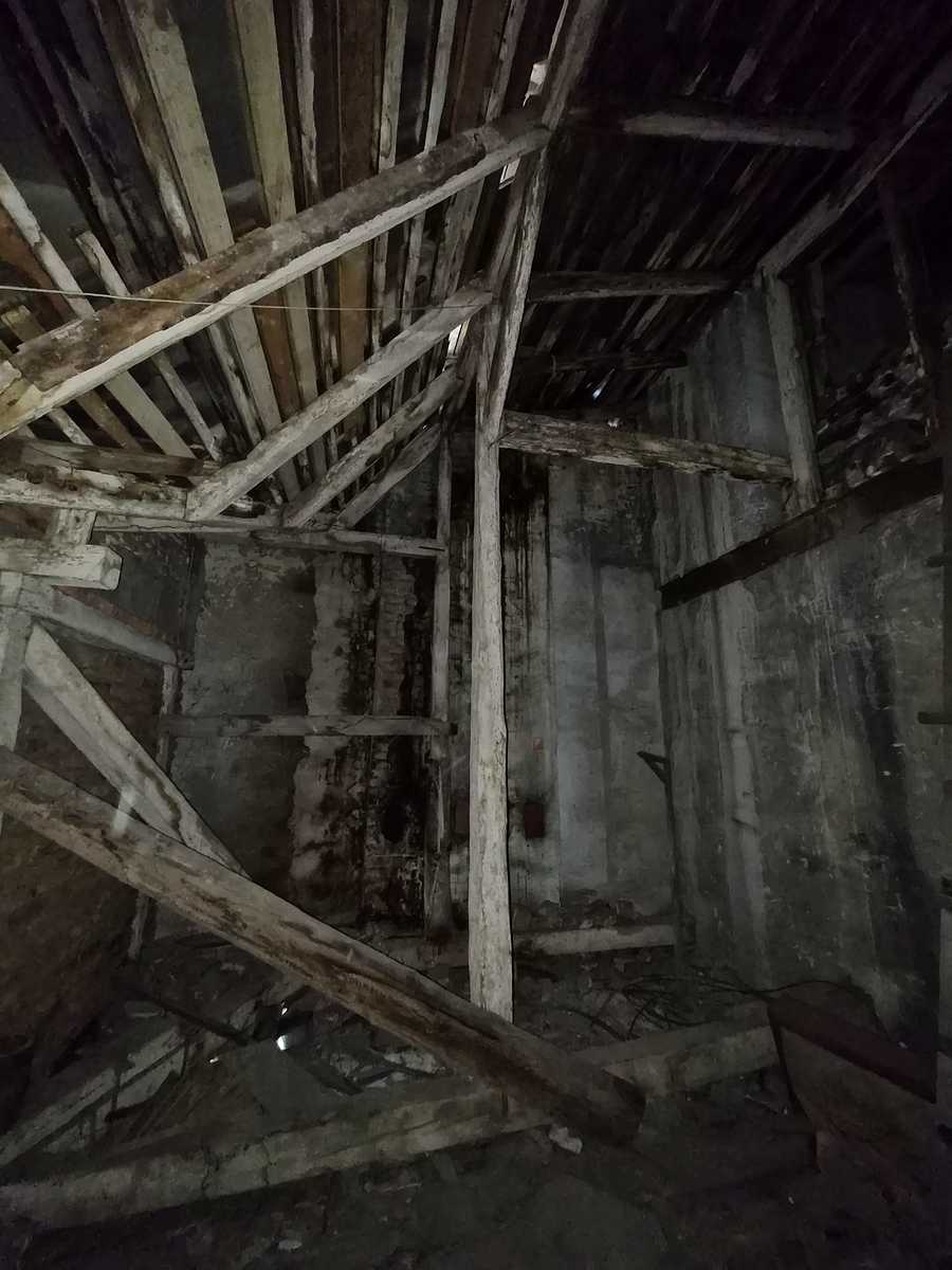 1876144349181244