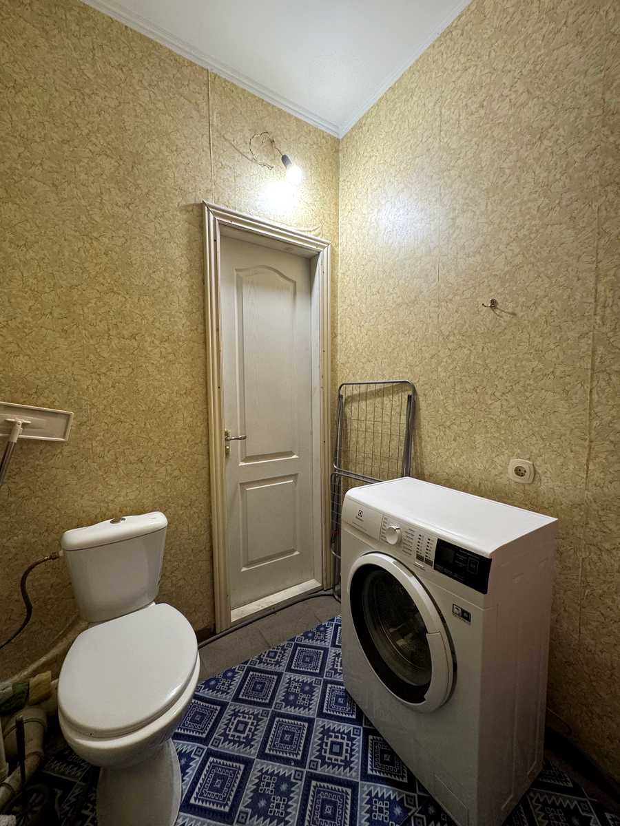 1876145089509250