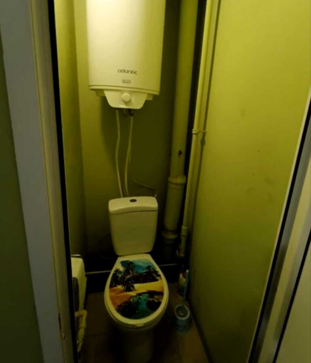 1876151825984141