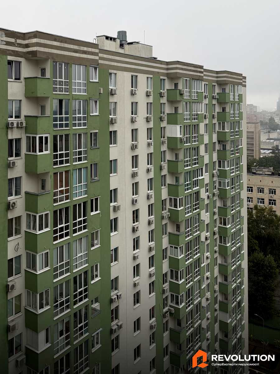 1876204997080551