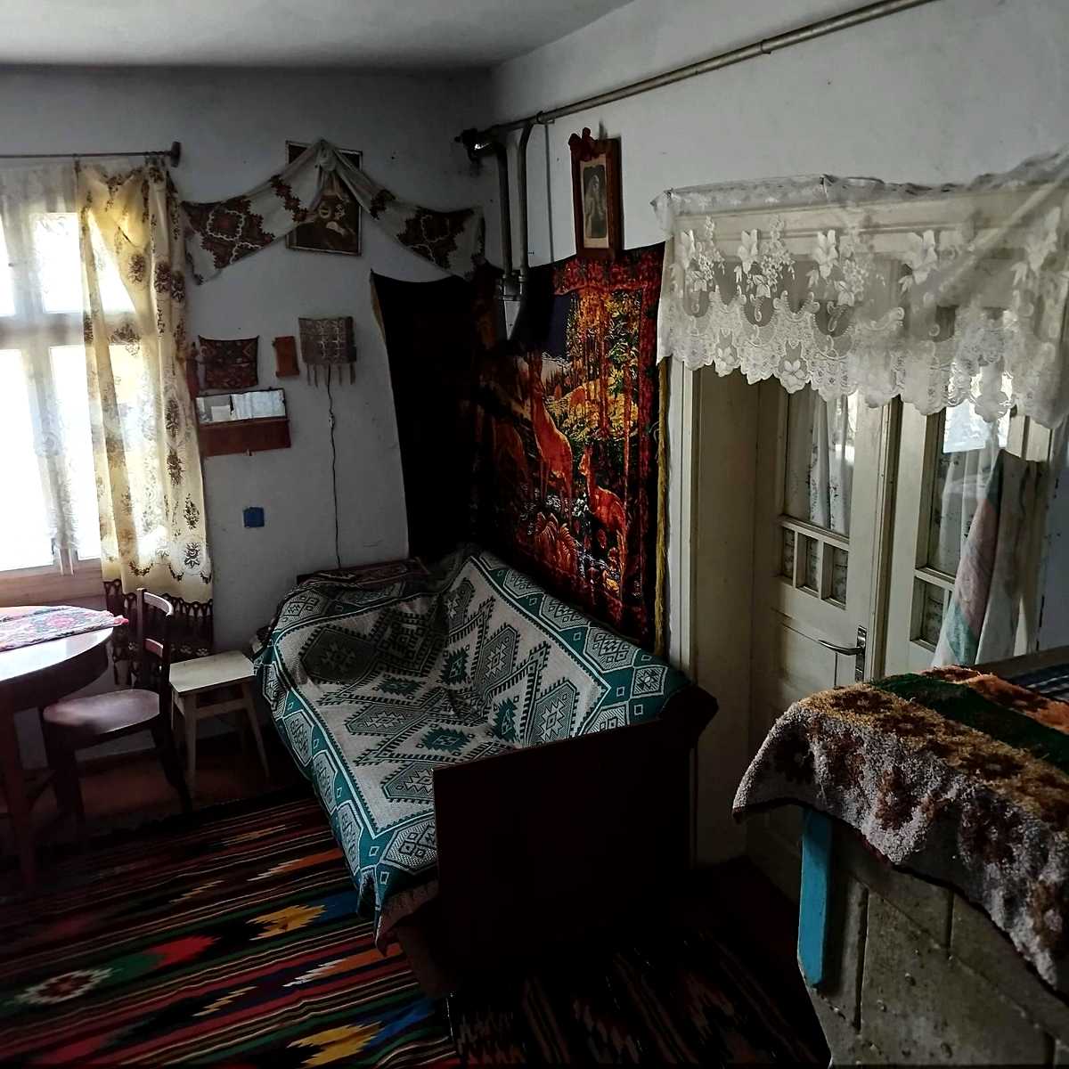 1876213940572250