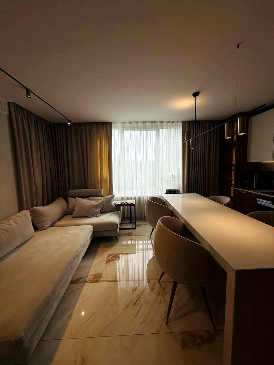 1876216776634511