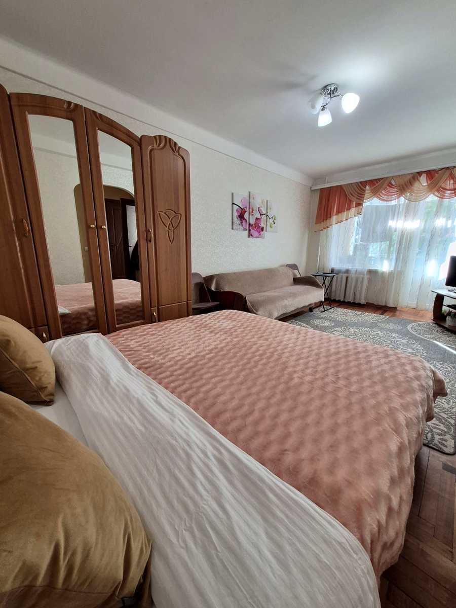 1876228515894932