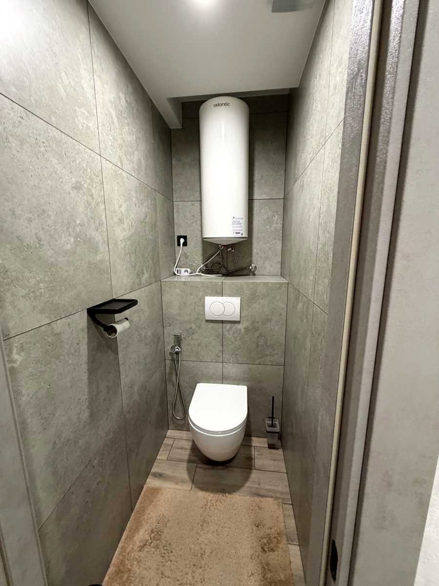 1876230483943730