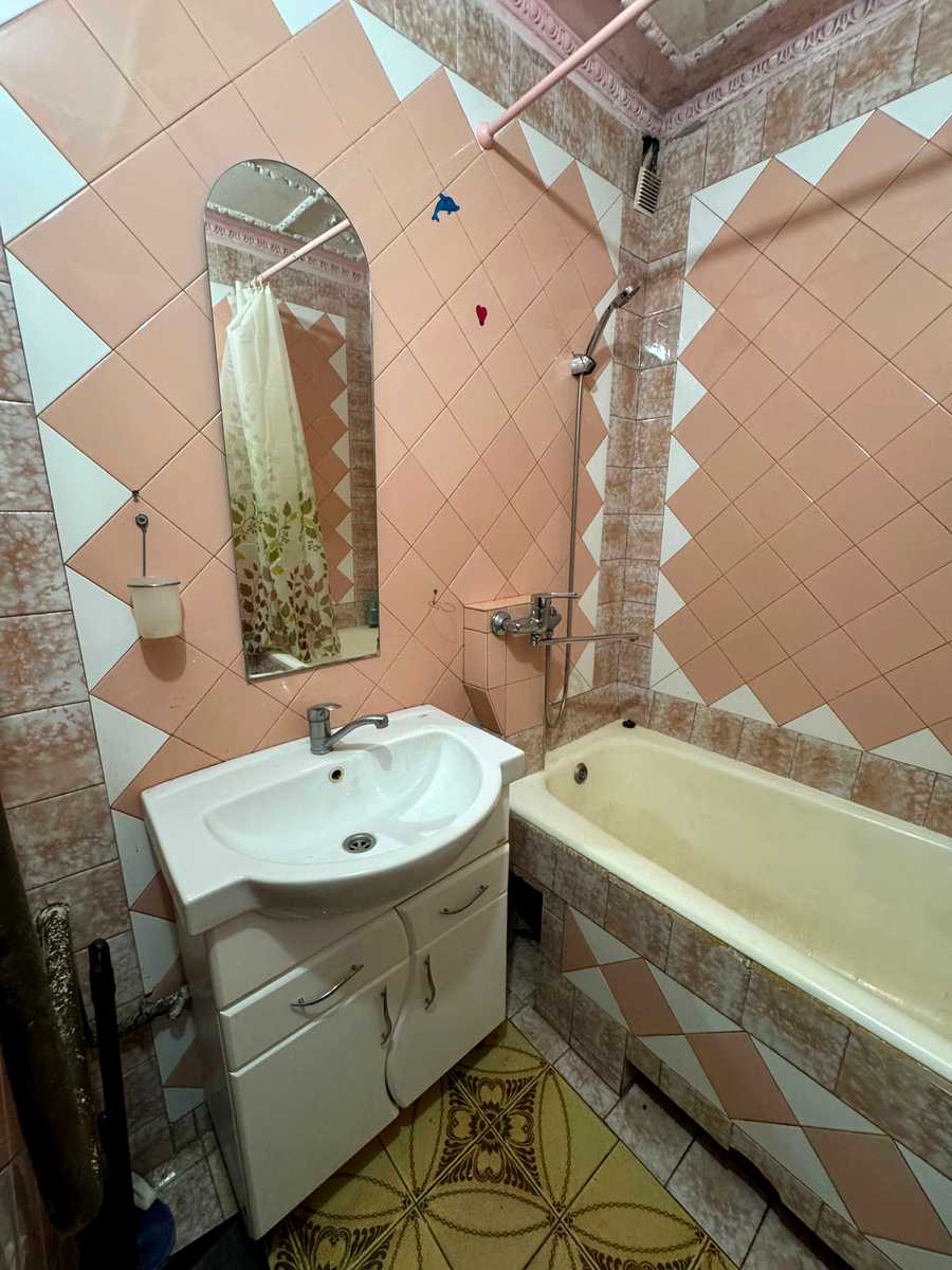 1876235441332770