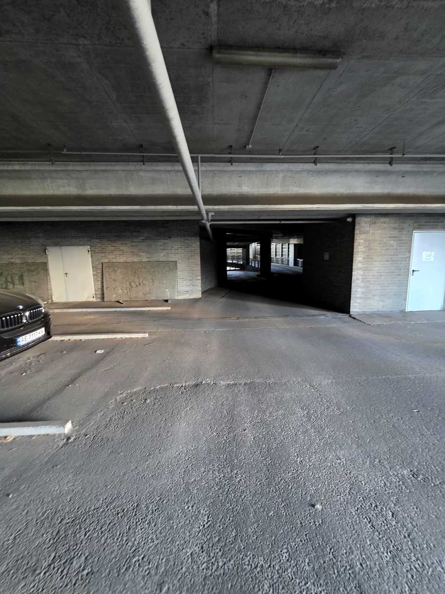 1876236736093704