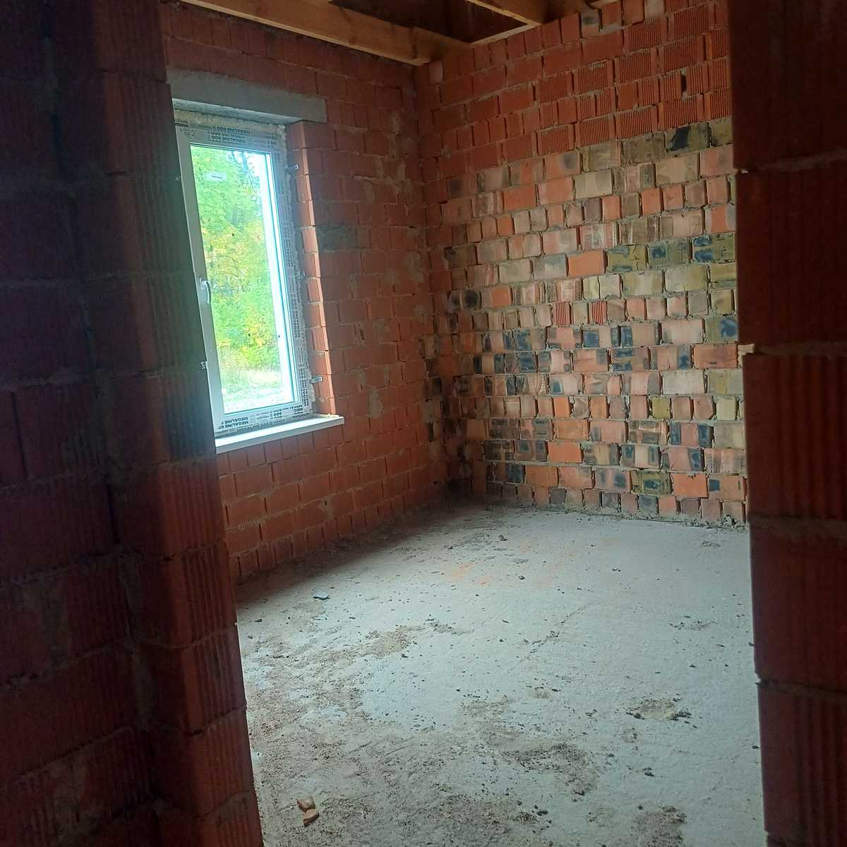 1876248380643954