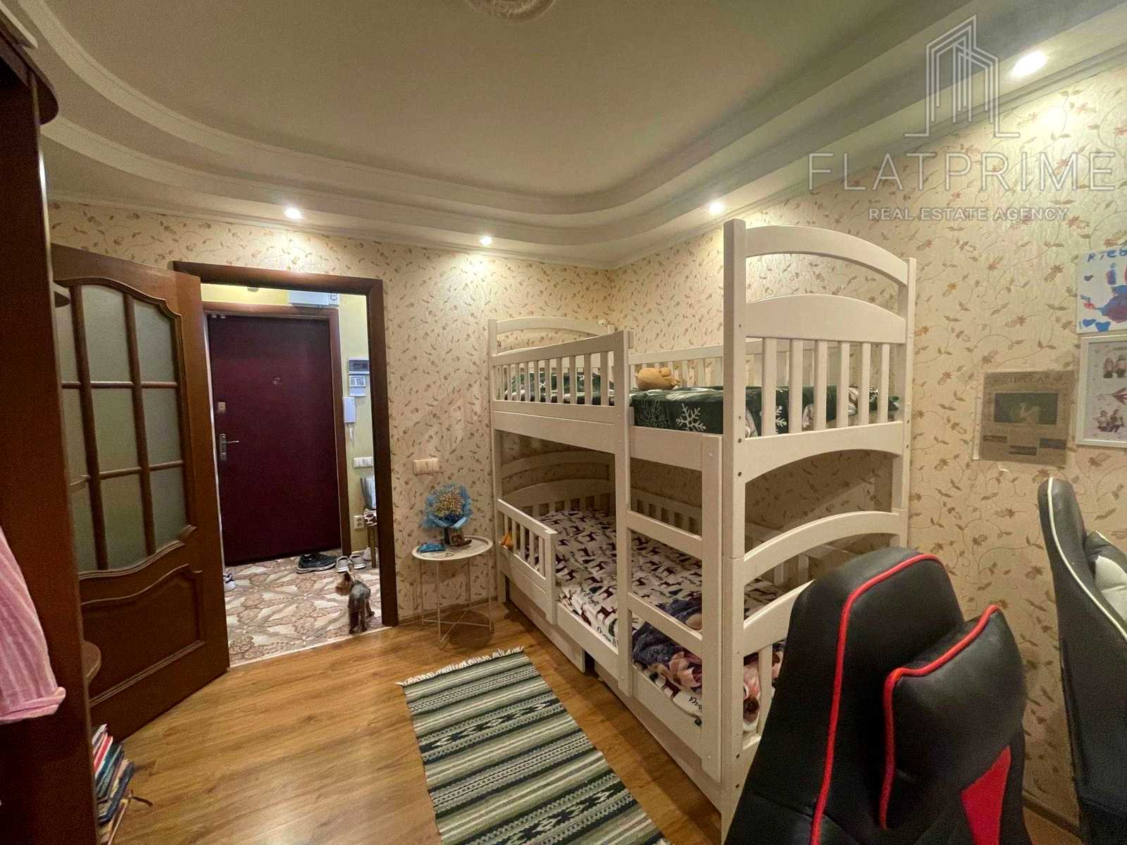 1876249239209067