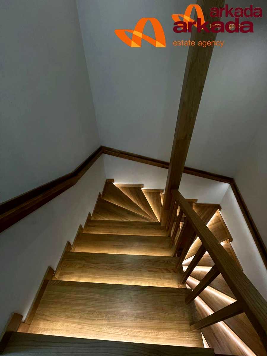 1876254989440856
