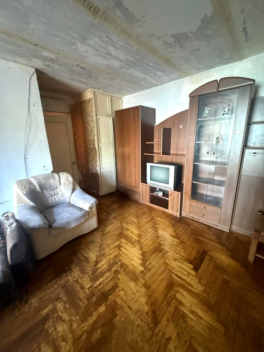 1876286775634351