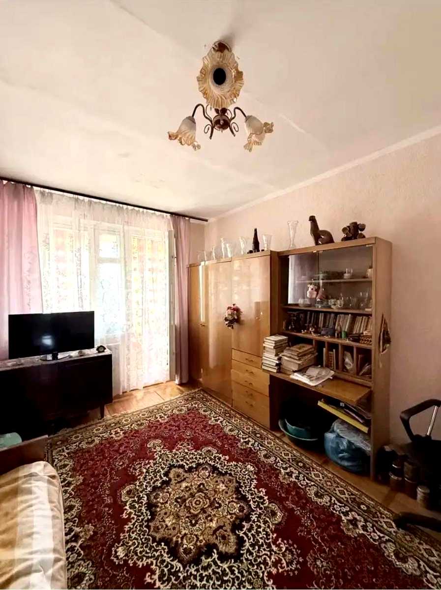 1876289755596703