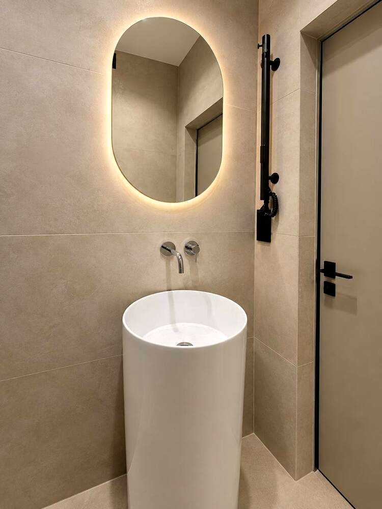 1876290303373172