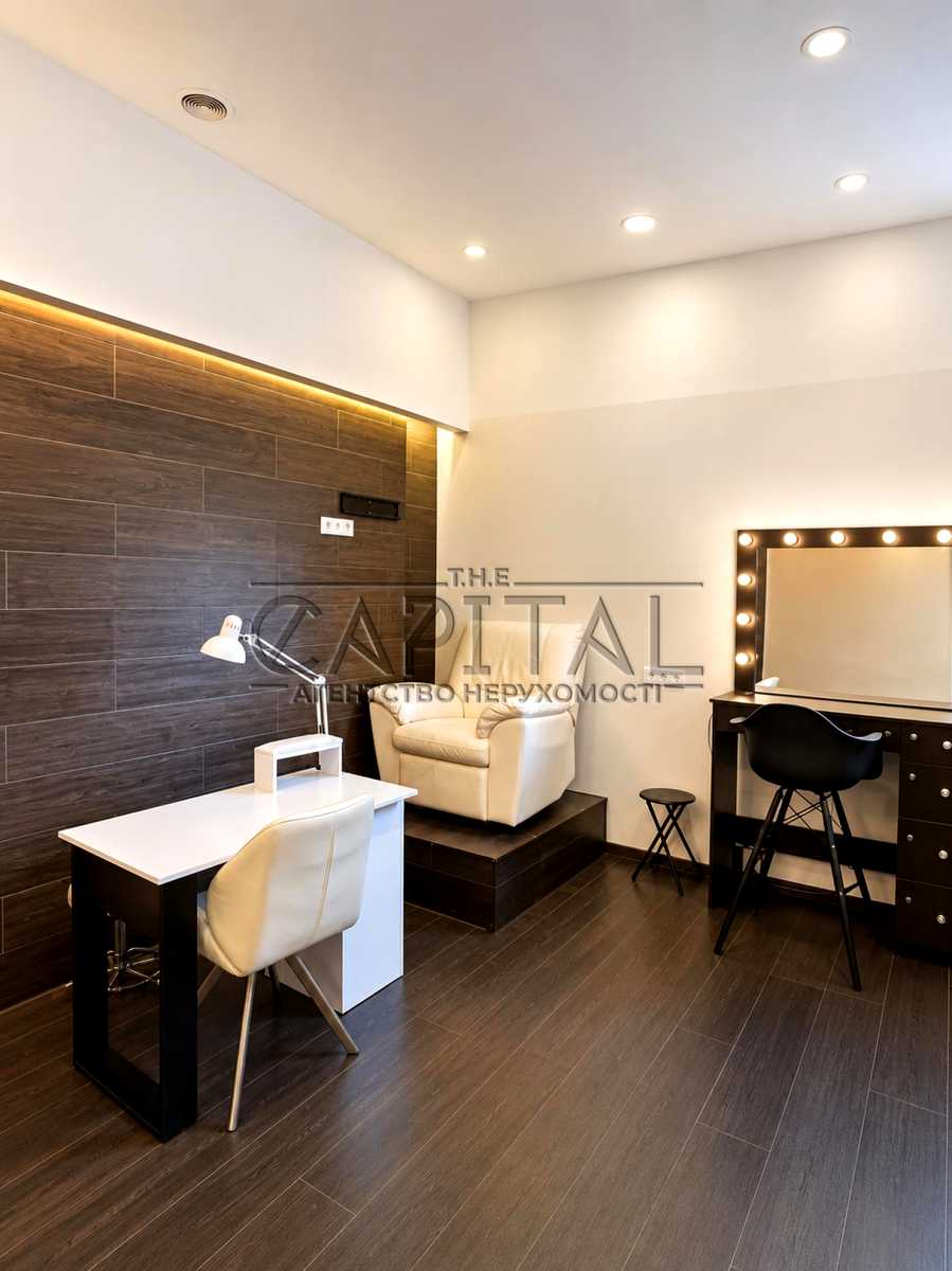 1876292437605817