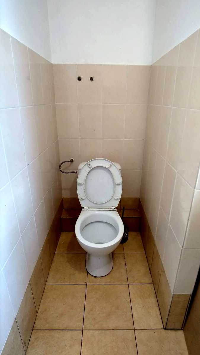 1876293981371994