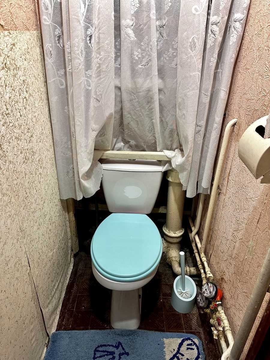 1876294404371348