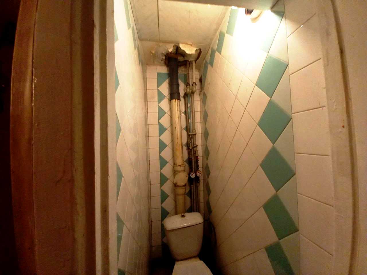 1876296095701345
