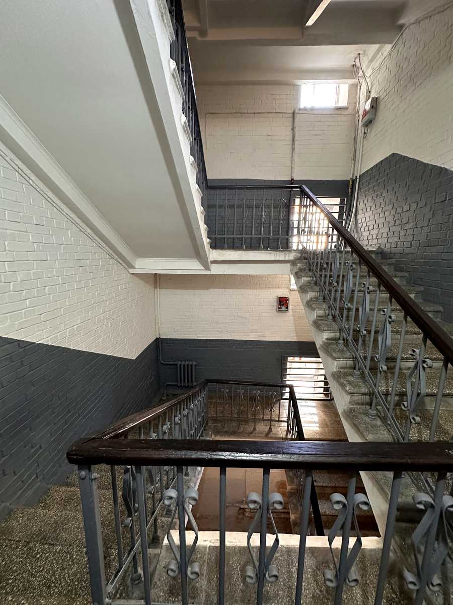 1876296183161153