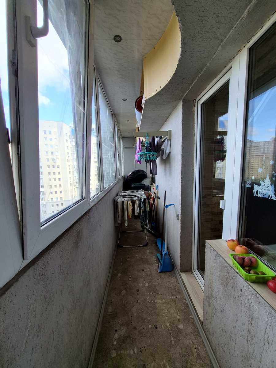 1876296563386431