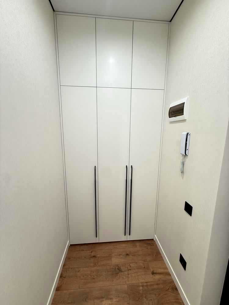 1876297205544741
