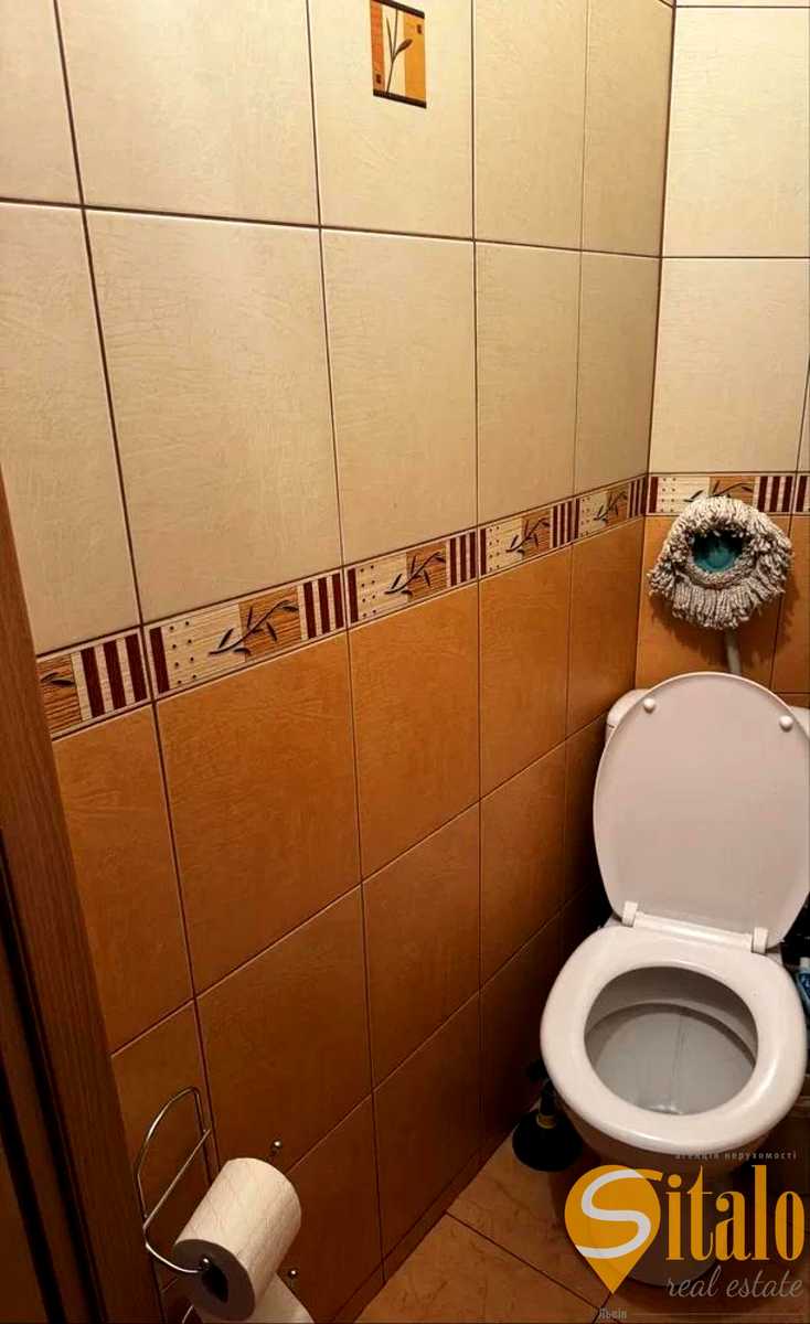 1876297230446900