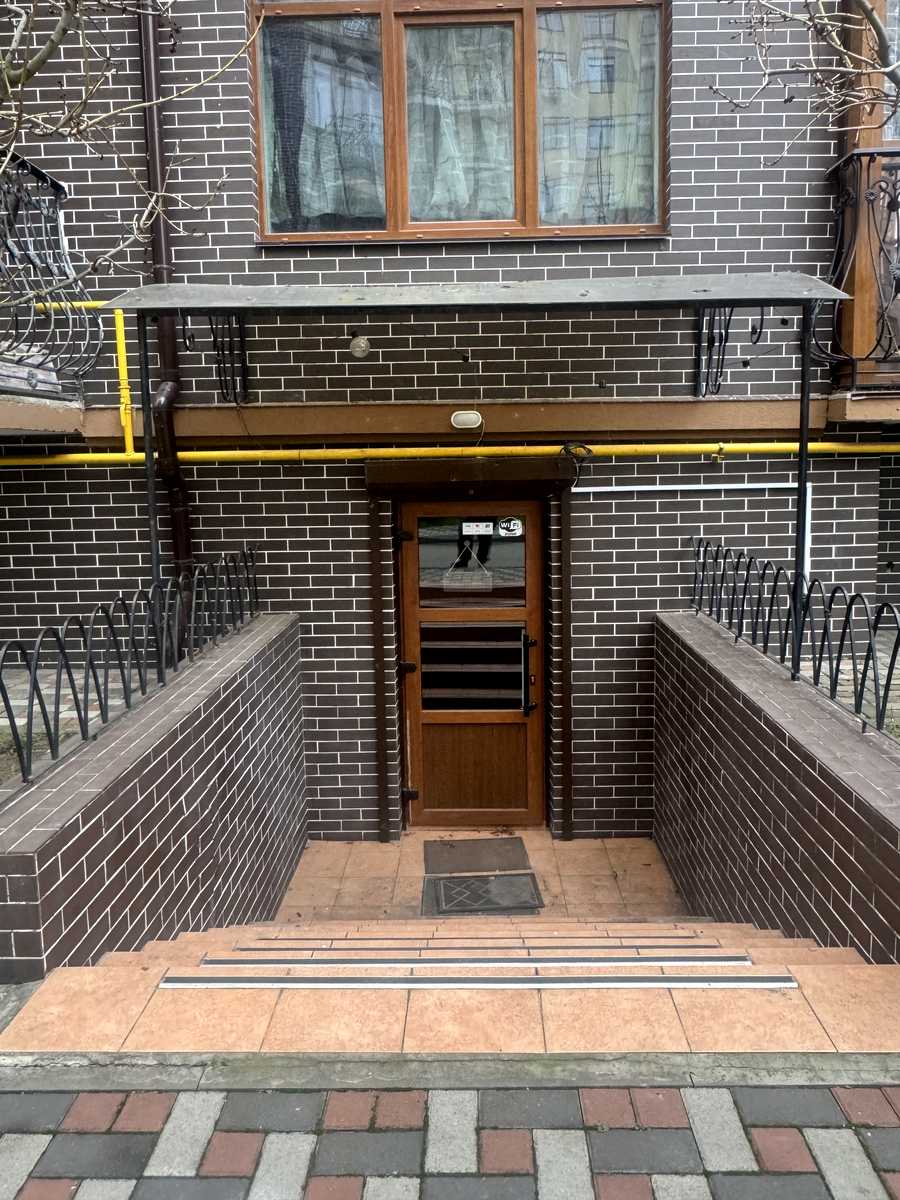 1876297266144408