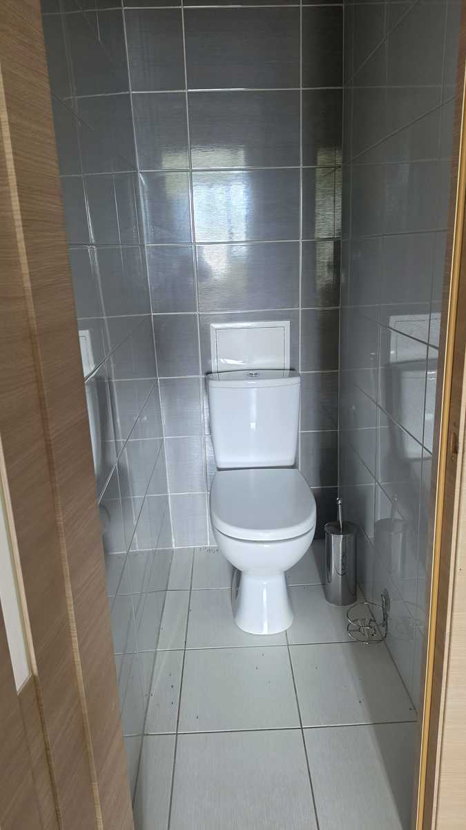 1876297547156519