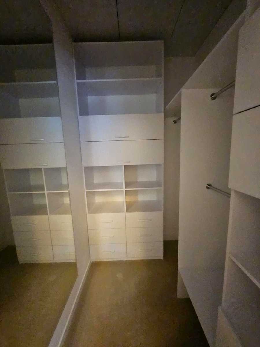 1876298401394584