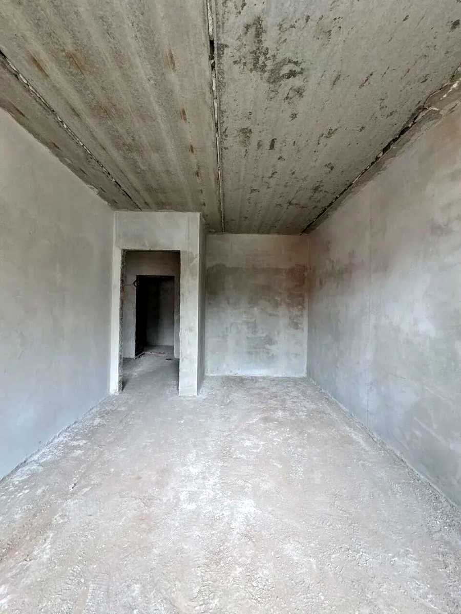 1876298917830317