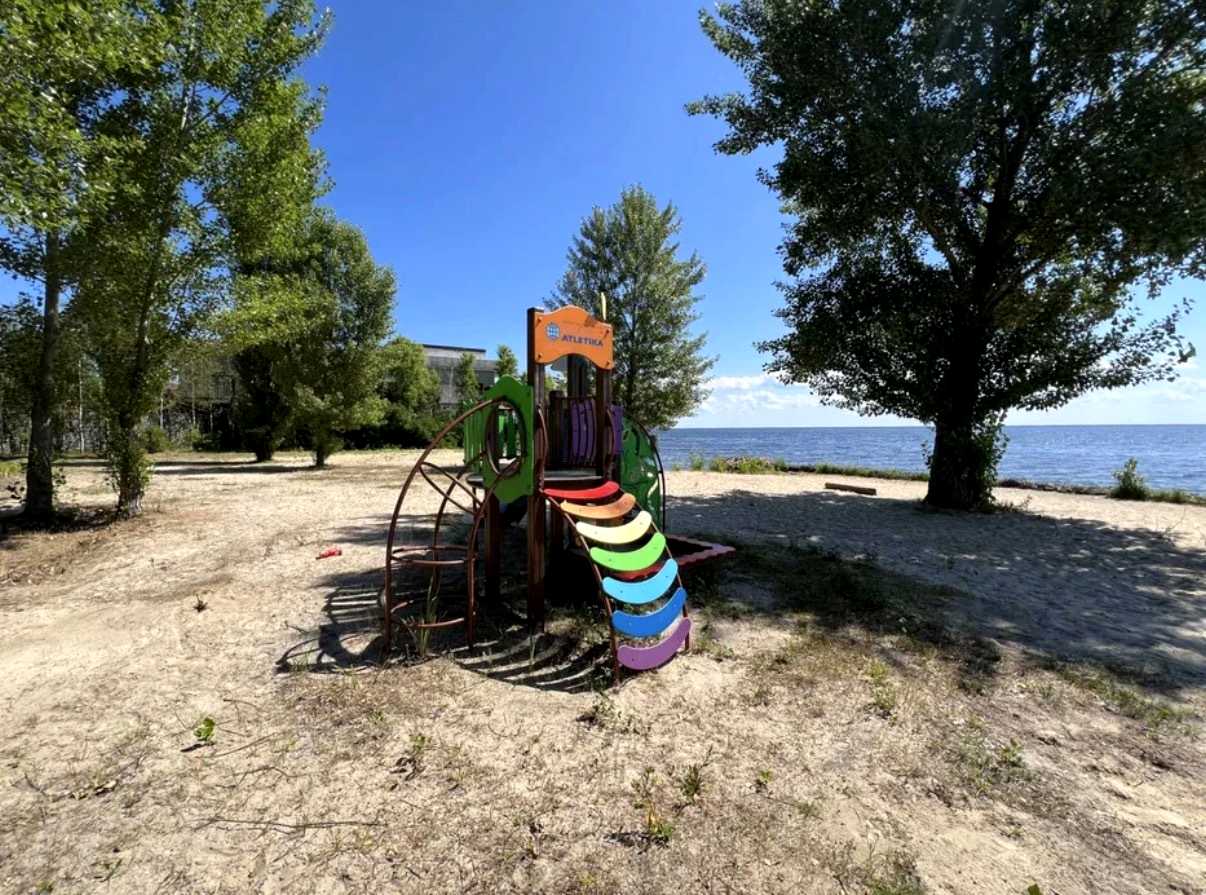 1876299097793667