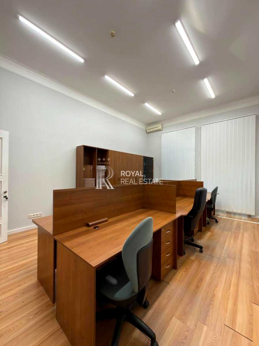 1876300215629713