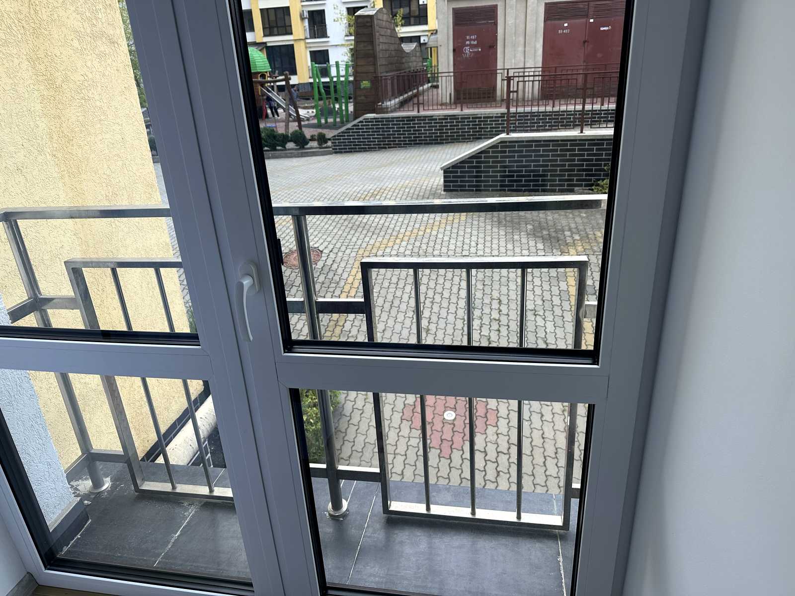 1876302396641382