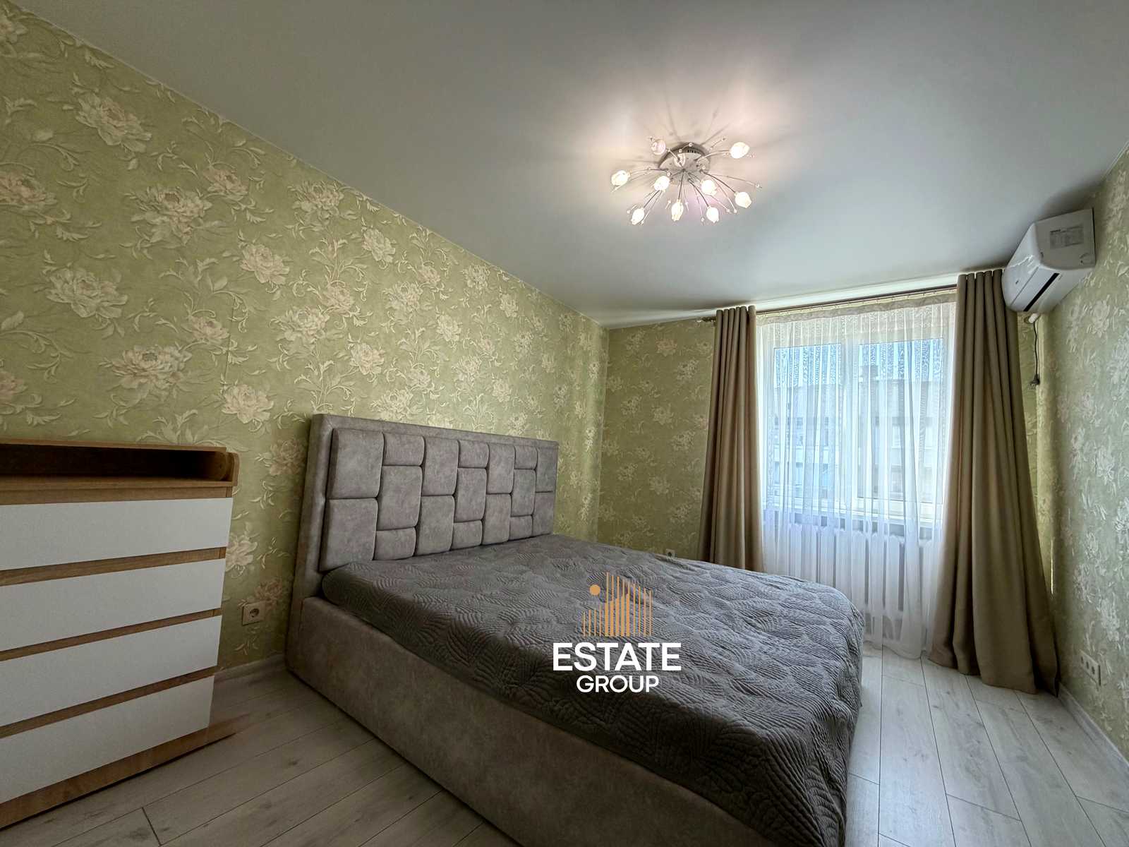 1876302596850864