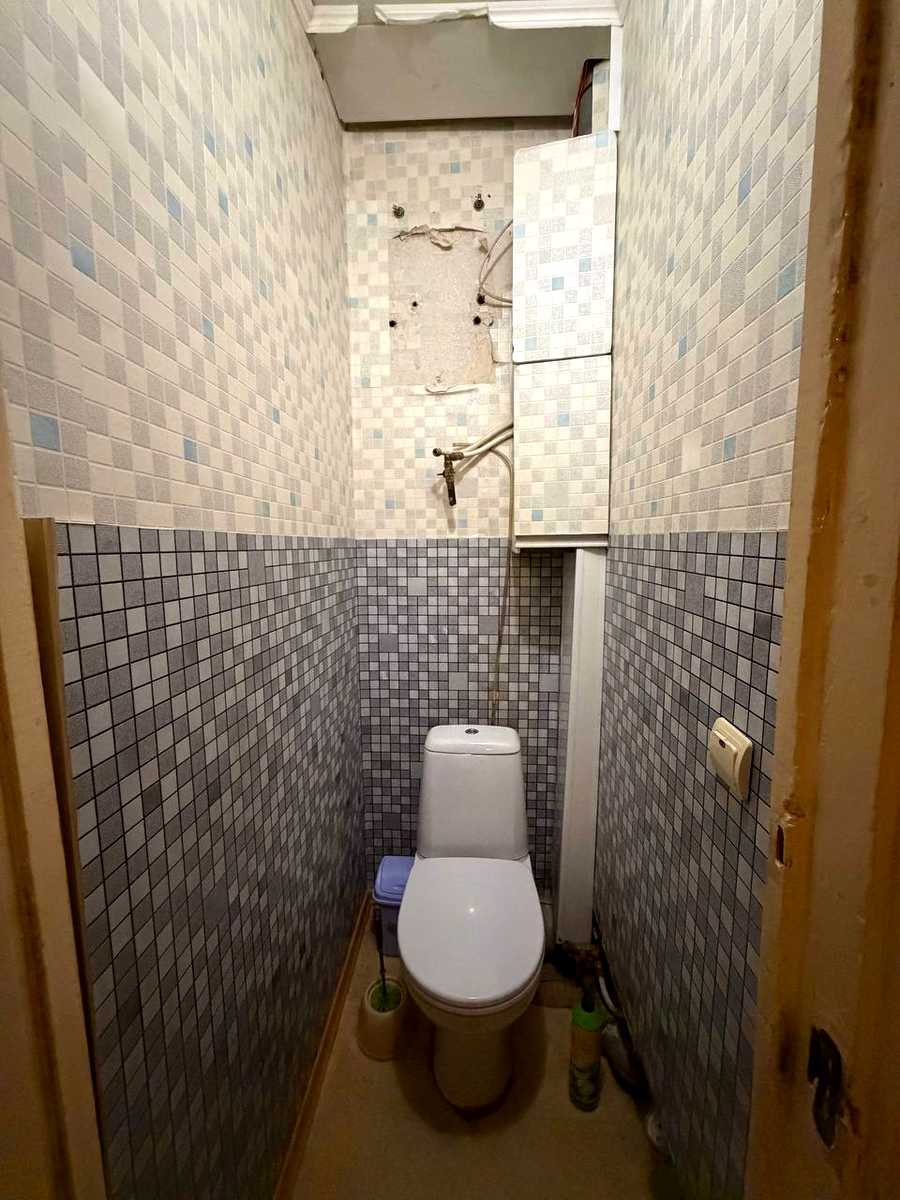 1876302837903000