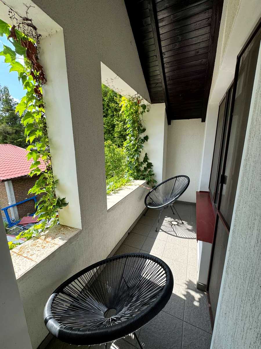 1876303085124745