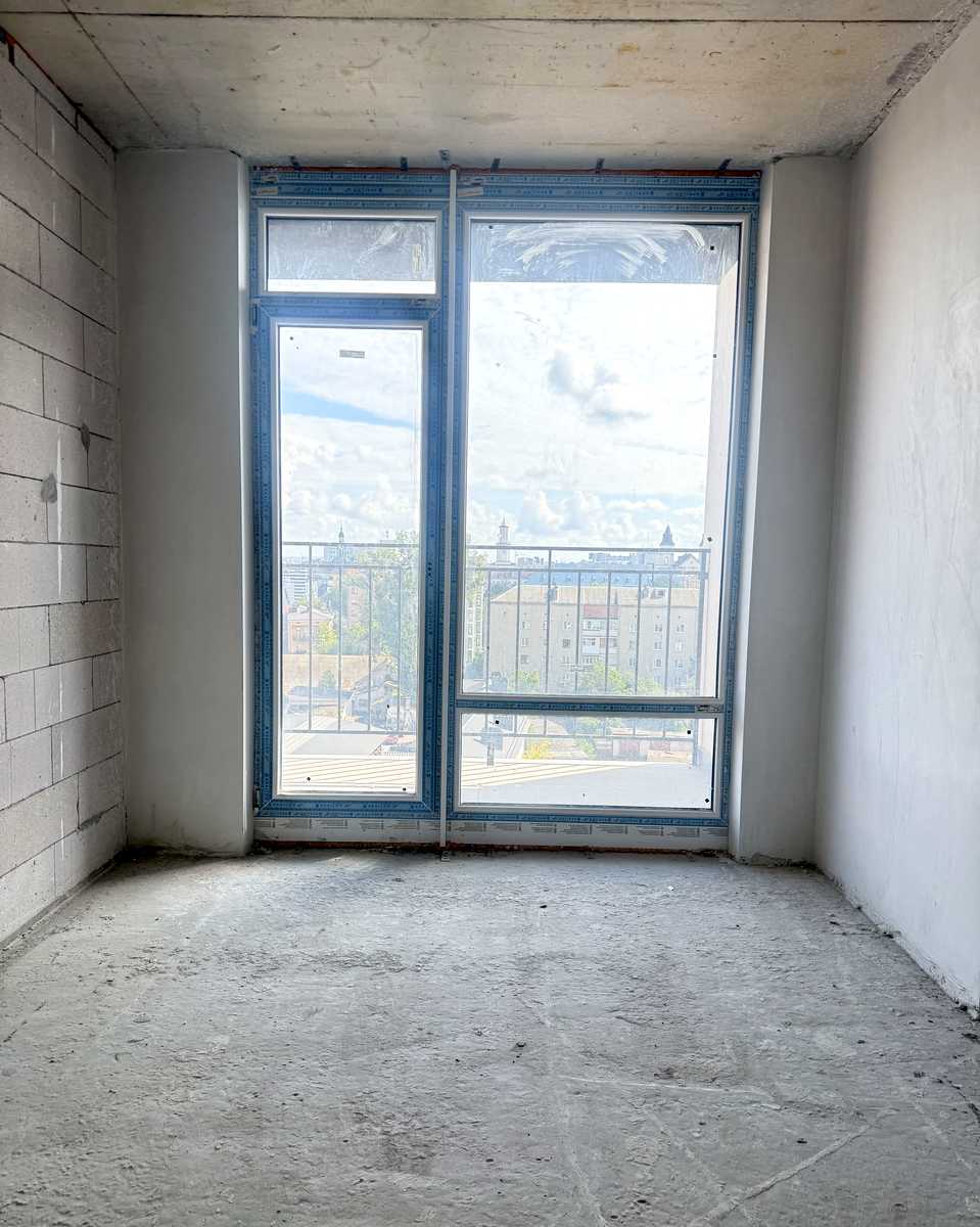 1876304693503405