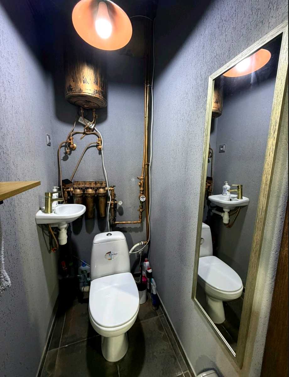 1876306605507469