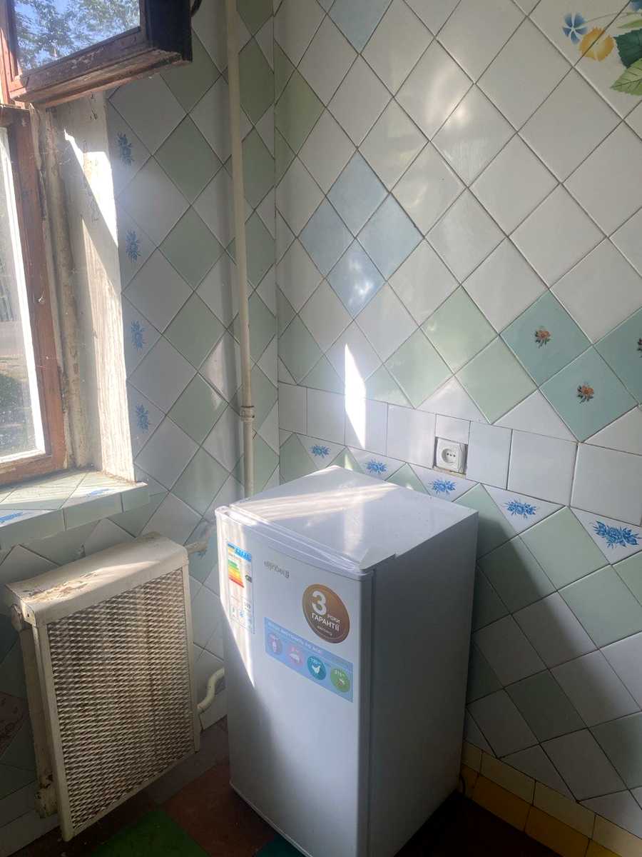 1876306675806930