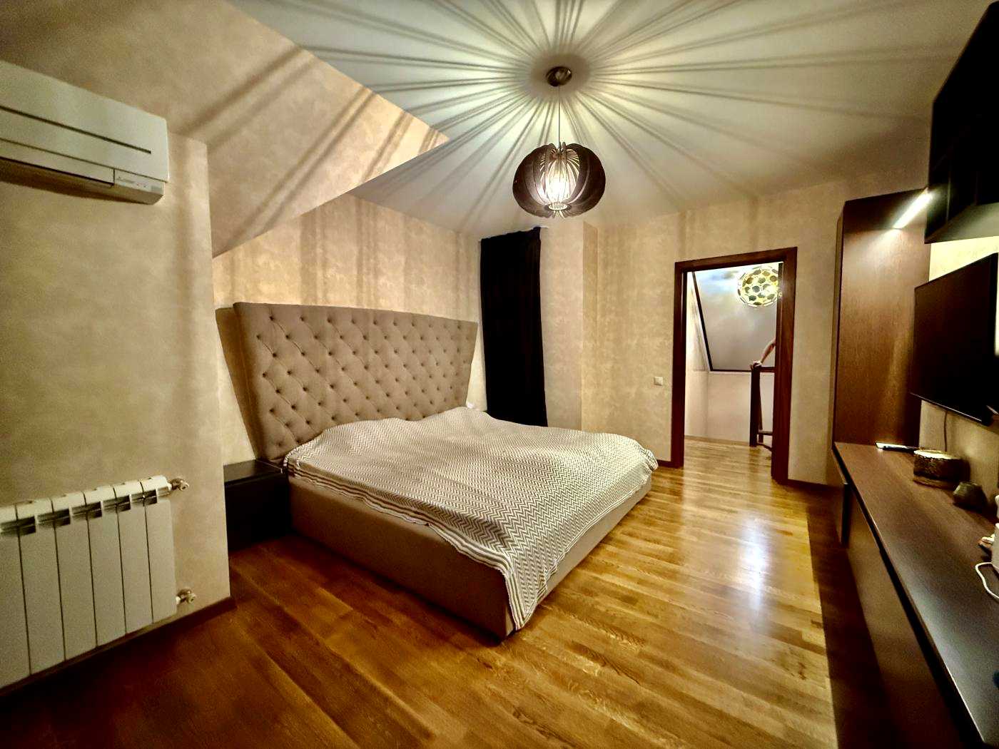 1876307346462648