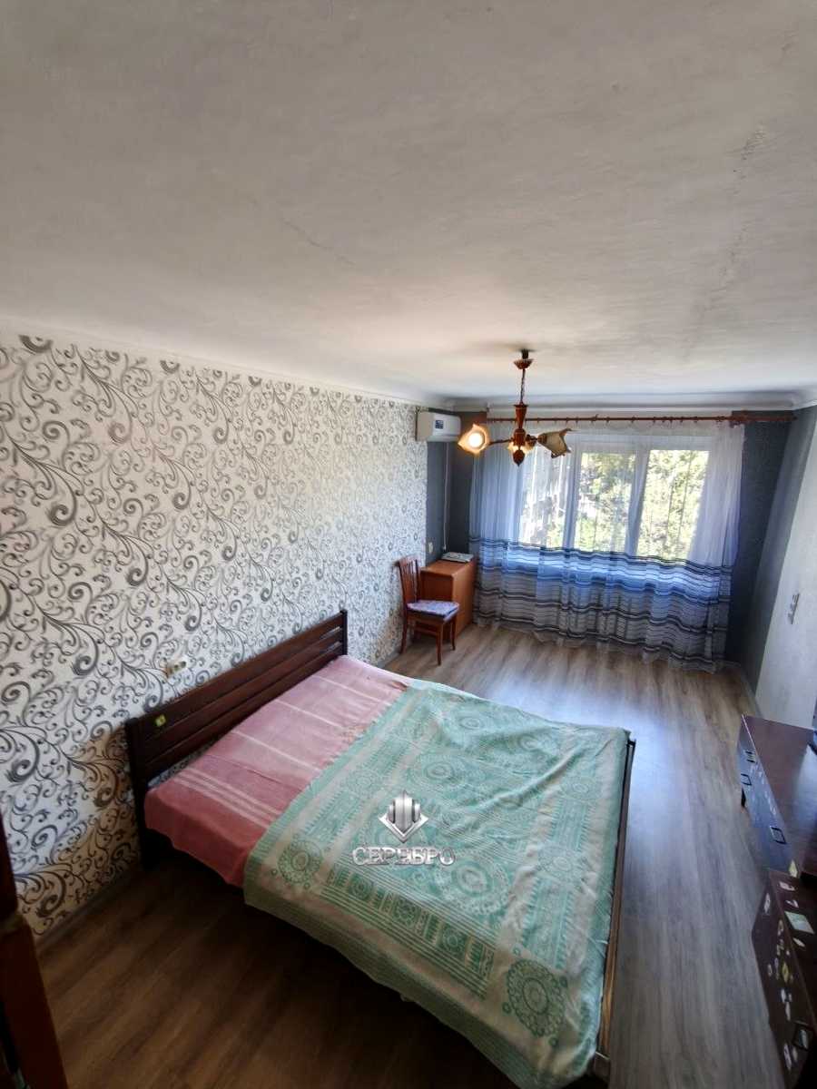 1876307404657730