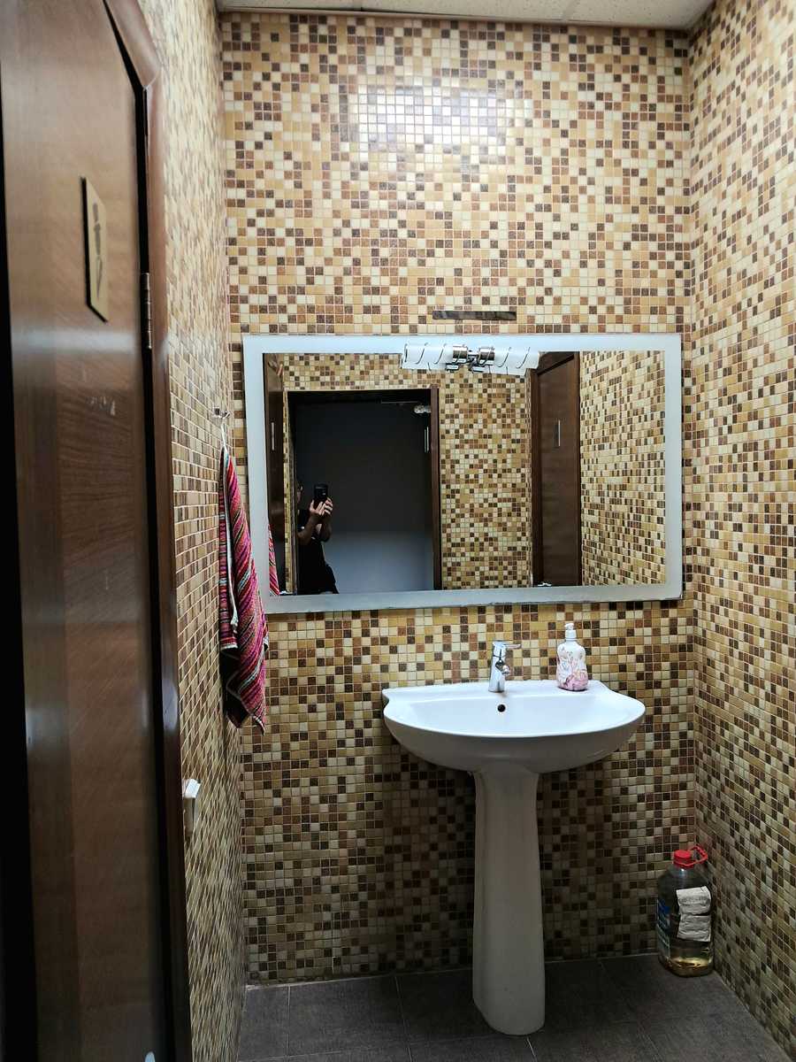 1876307563639781