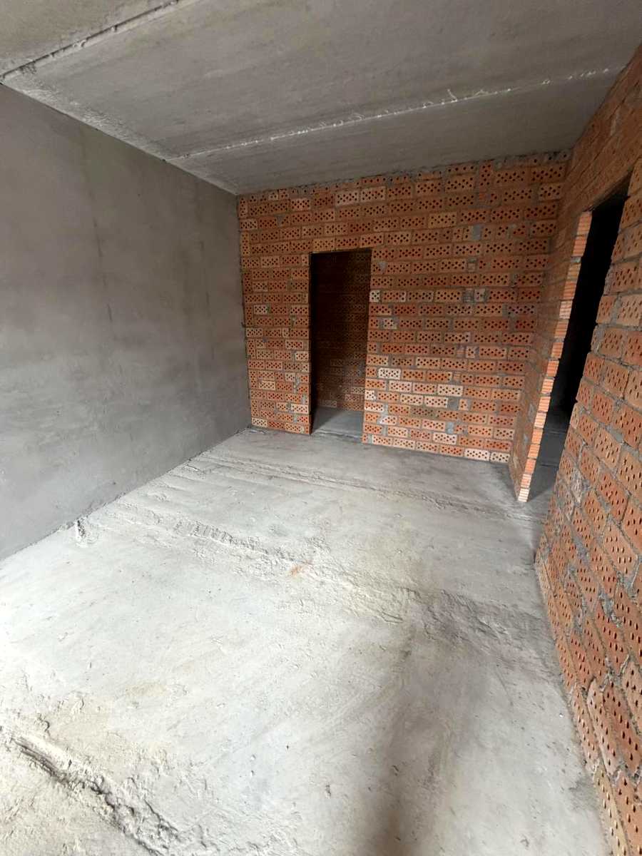 1876307852260766