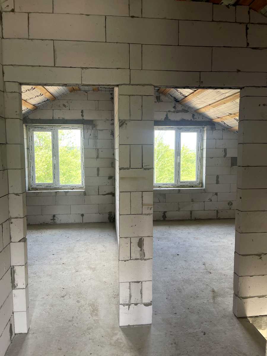 1876308242663892
