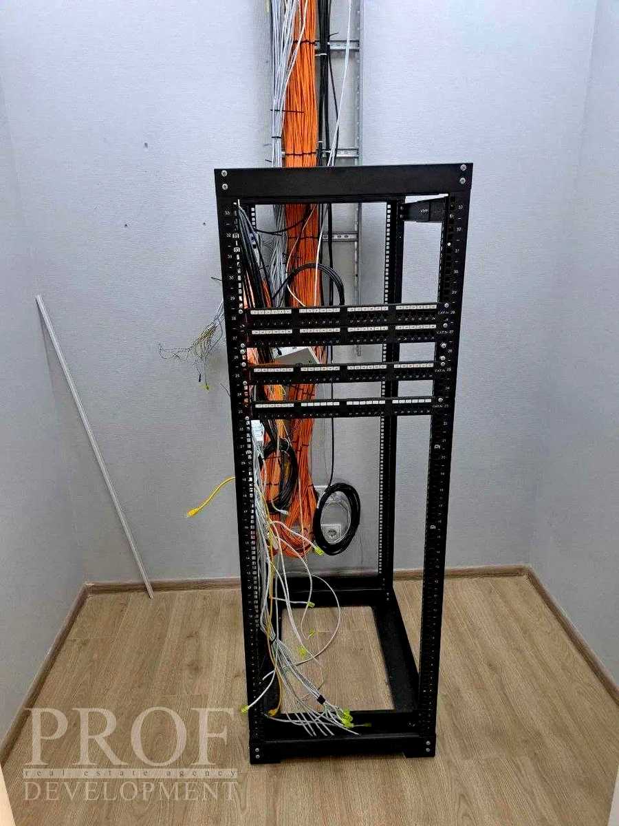 1876308451997218