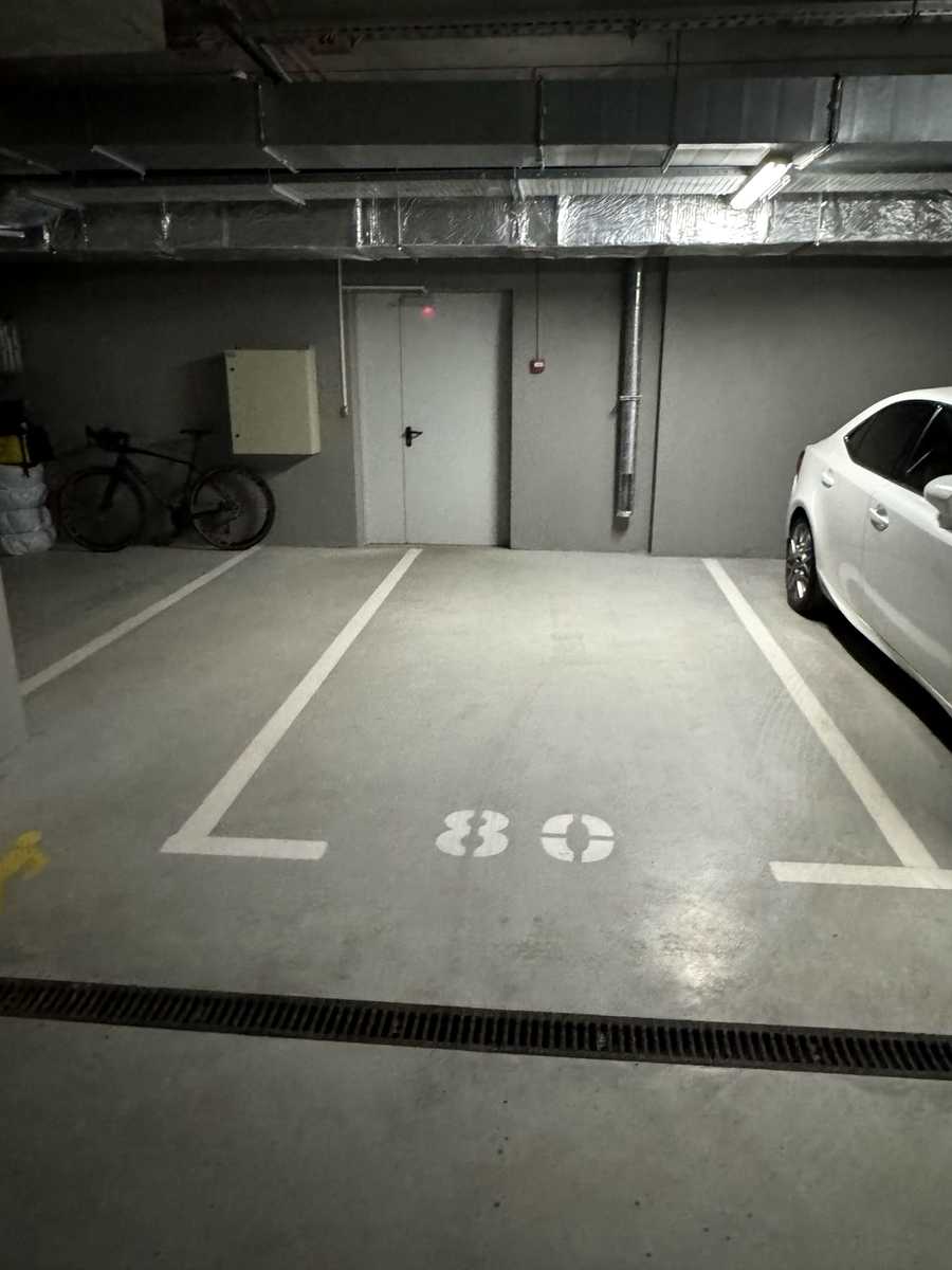 1876309390196197