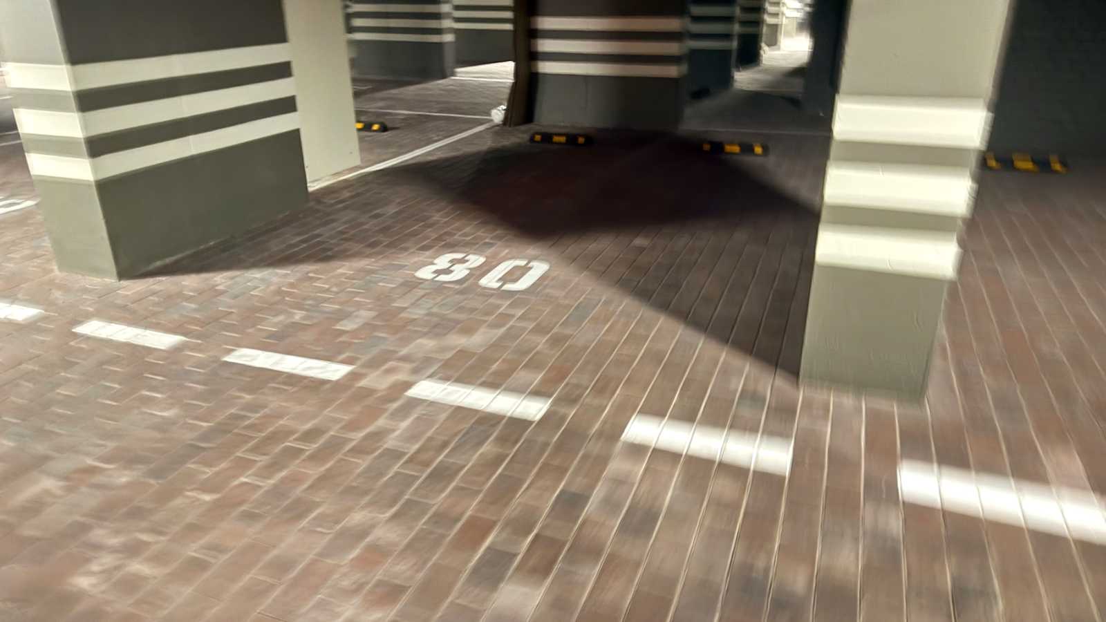 1876310209352401
