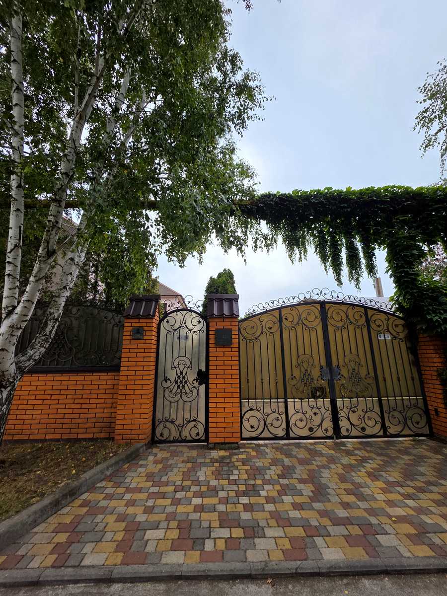 Дом по адресу ул. Патриотическая (площадь 175 м²) Дом по адресу ул. Патриотическая (площадь 175 м²) - Atlanta.ua