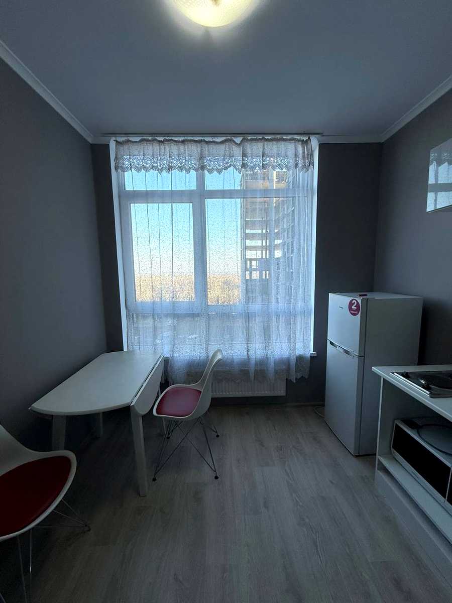 1876314854652895